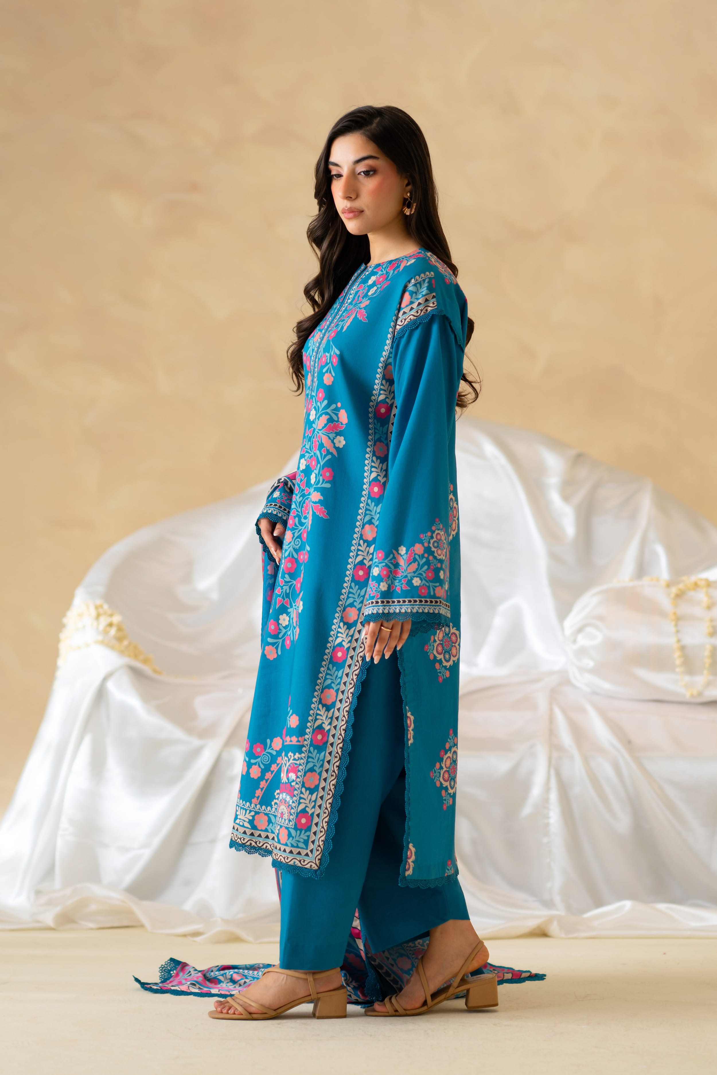 Akbar Aslam - Sapphire