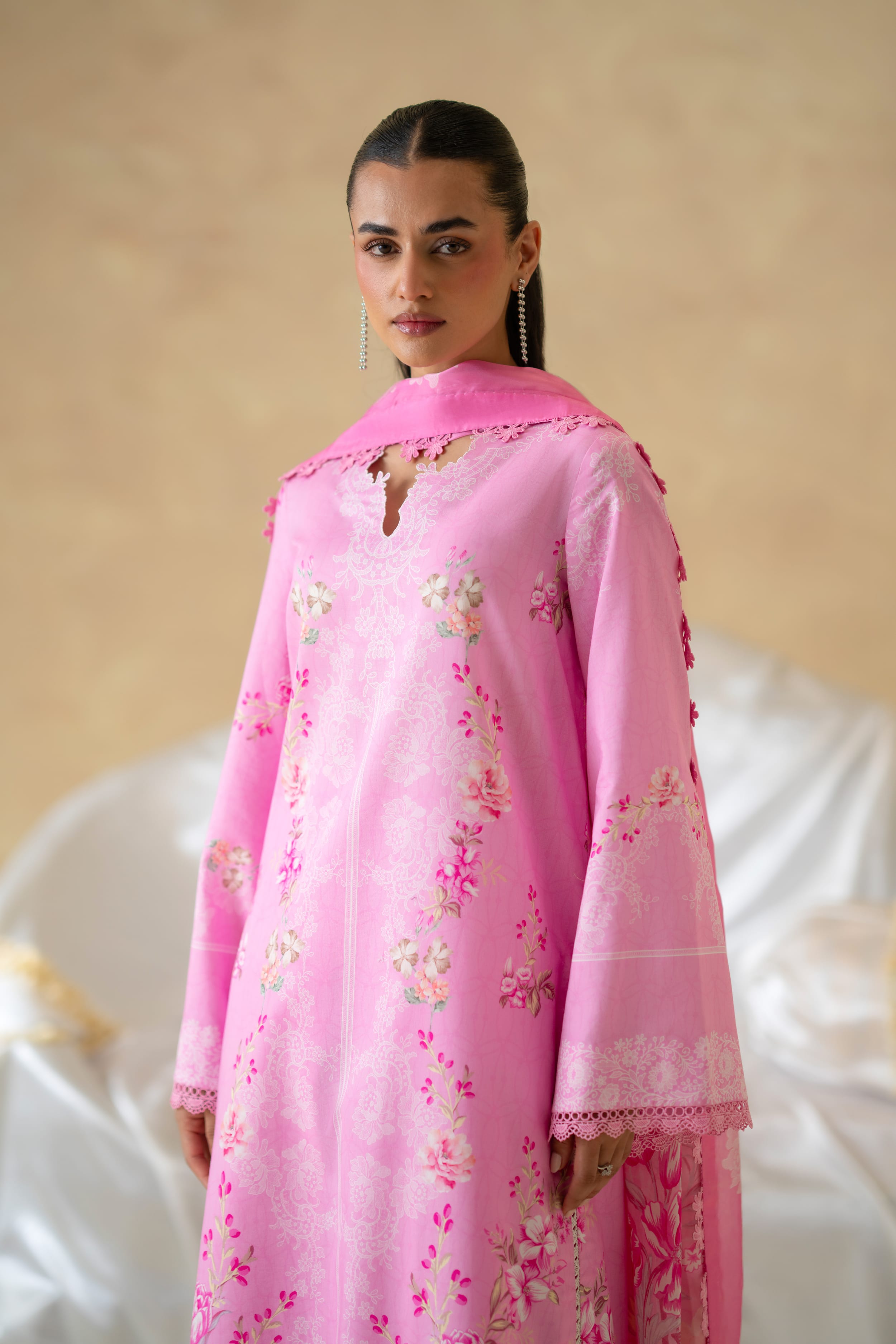 Akbar Aslam - Rosette