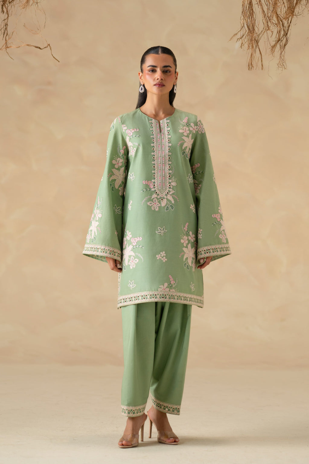 Akbar Aslam - Aster