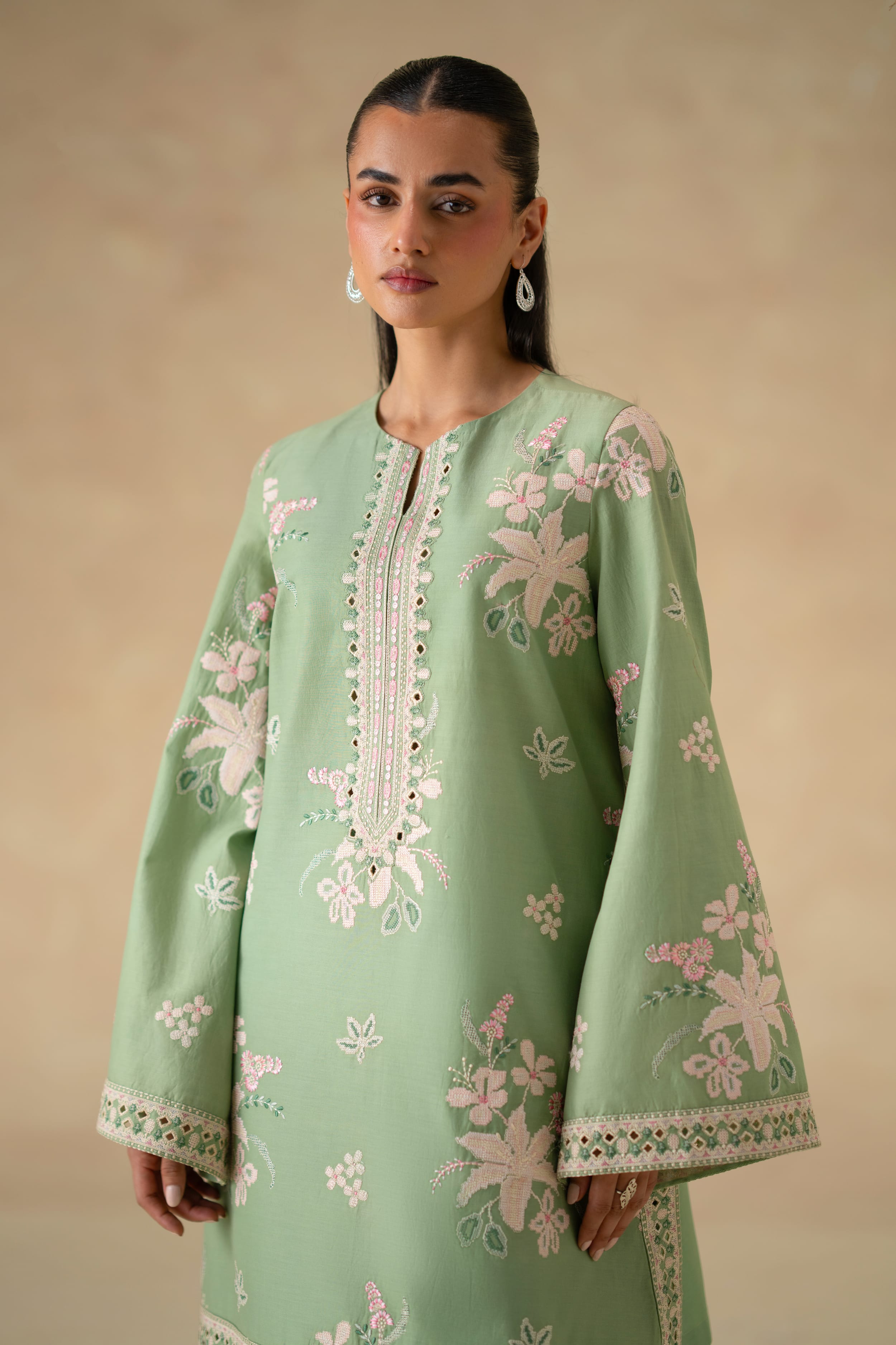 Akbar Aslam - Aster