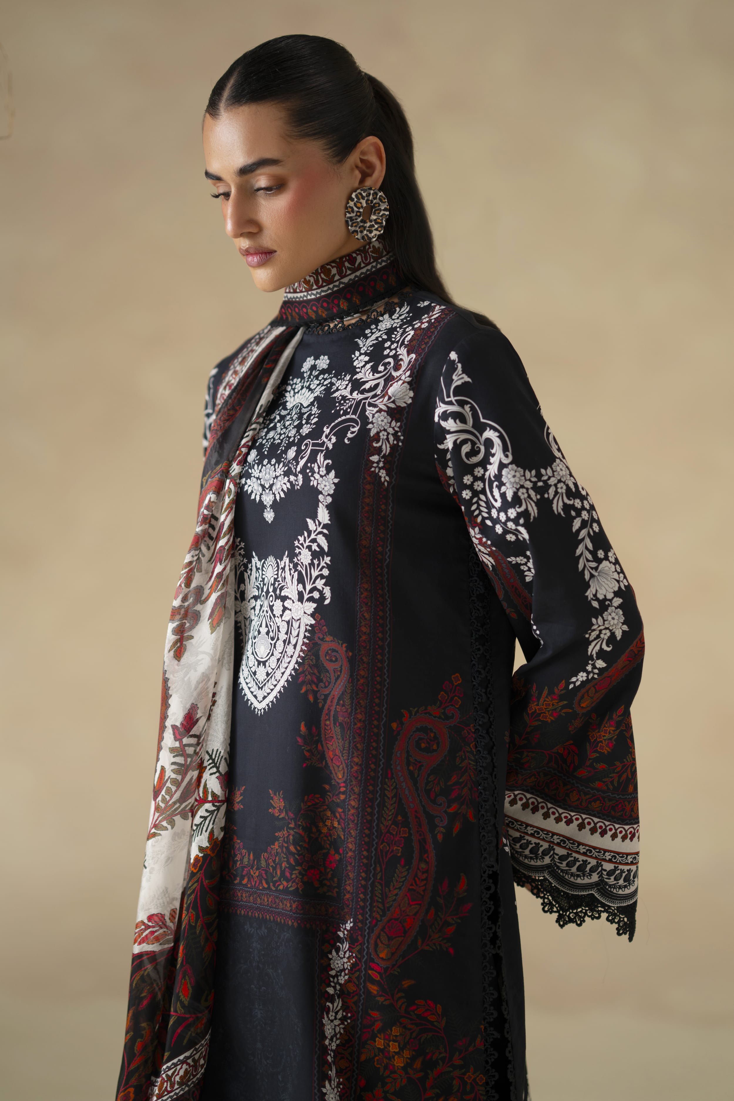 Akbar Aslam - Manrch