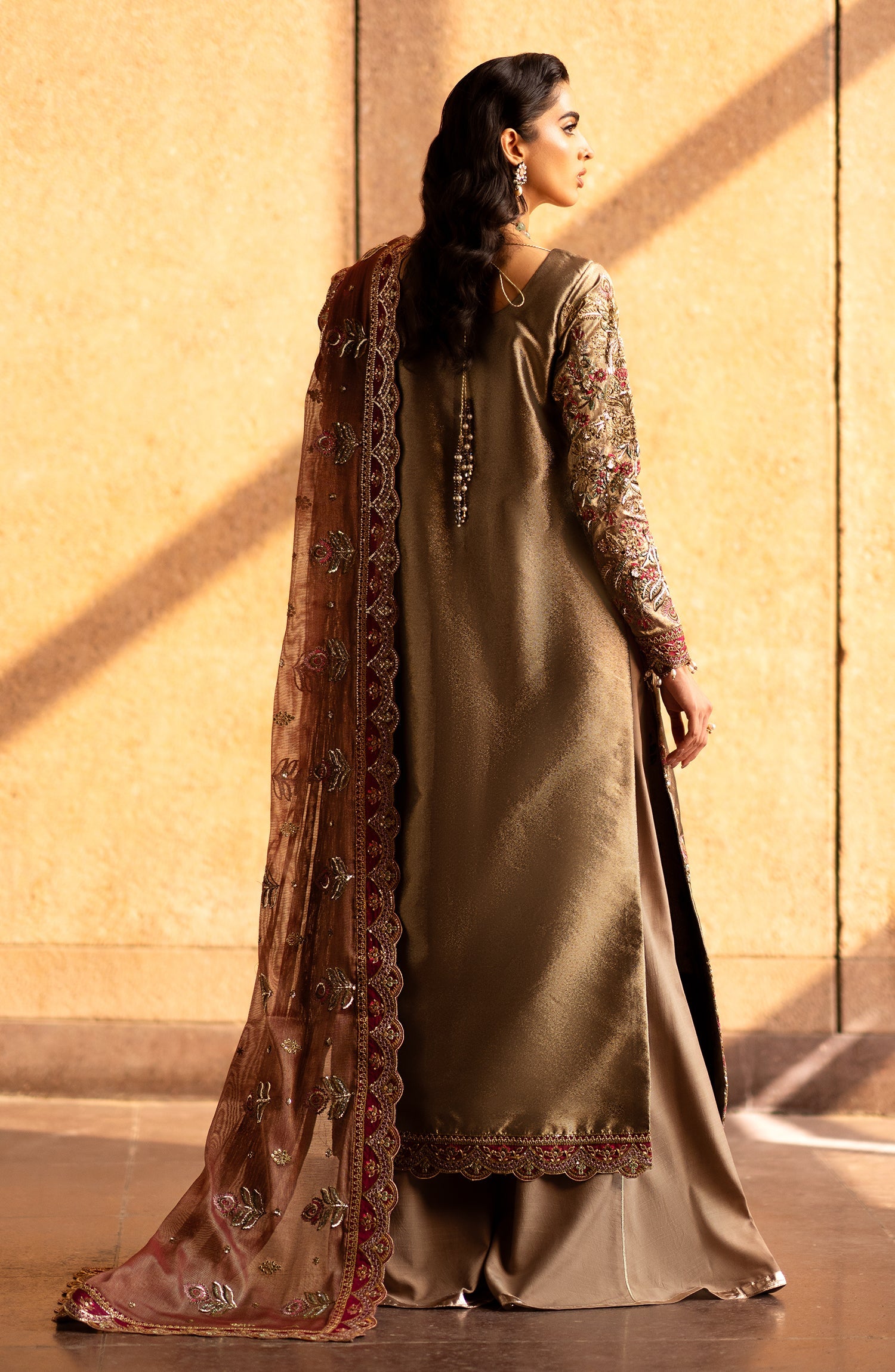 Emaan Adeel - Felisa