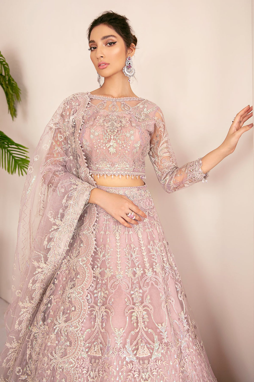 Baroque - Embroidered Net Ch08-01 Stitched