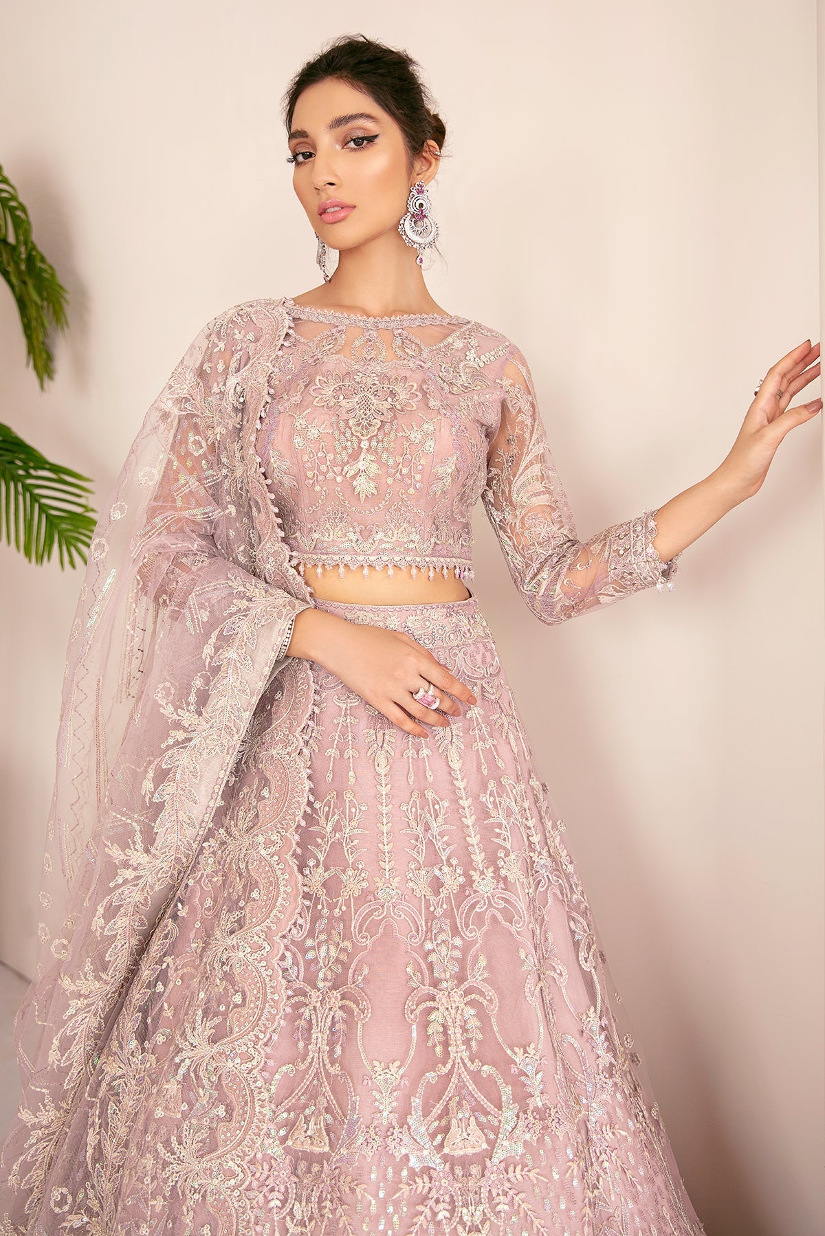 Baroque - Embroidered Net Ch08-01 Stitched