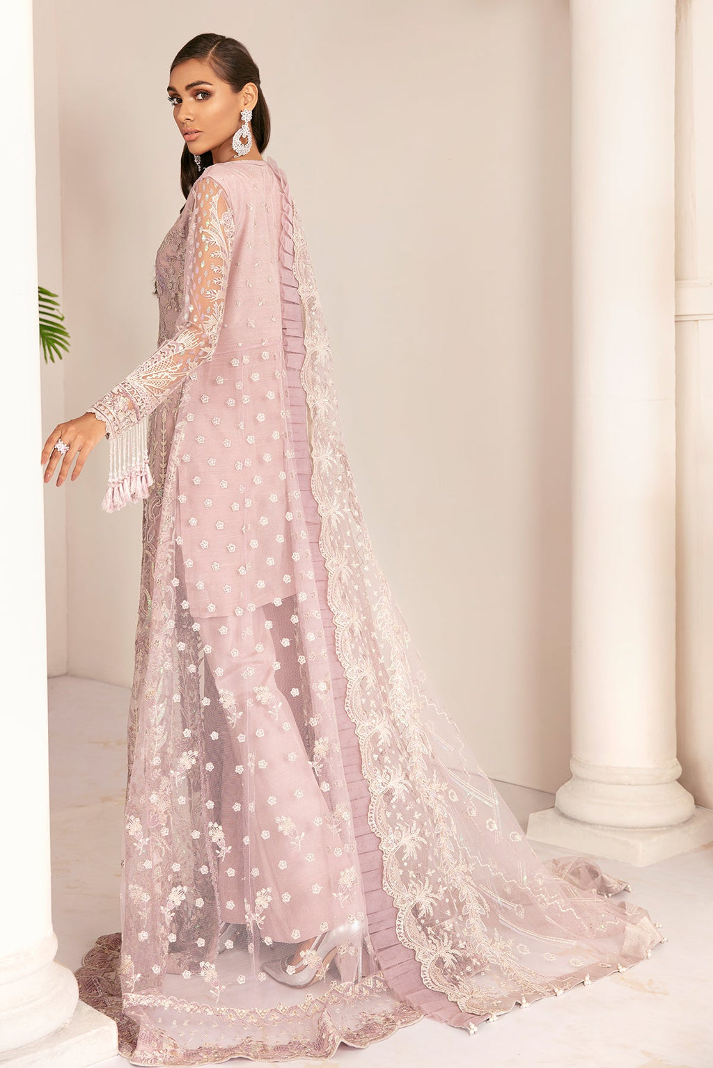 Baroque - Embroidered Net Ch08-01 Stitched