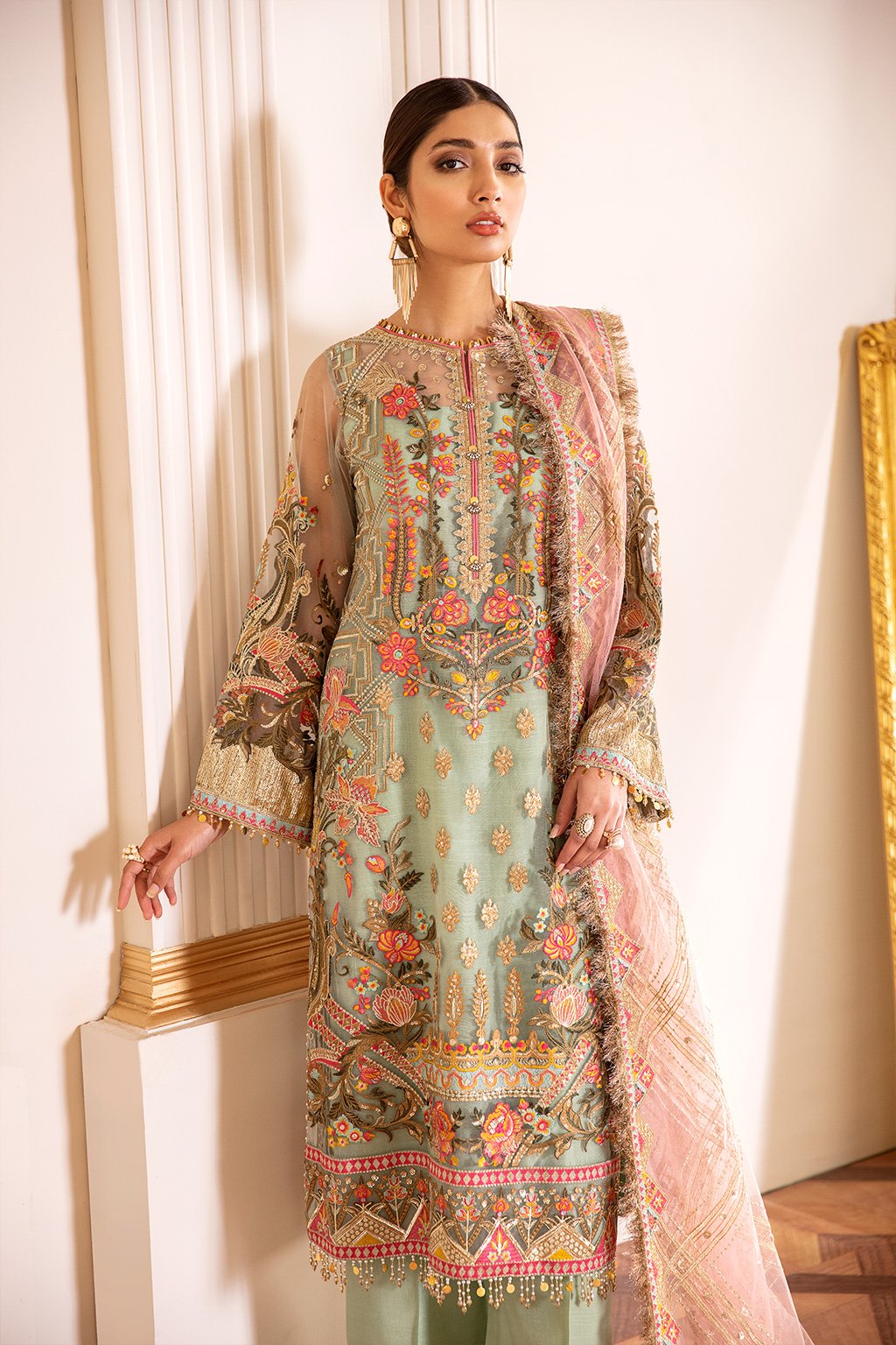Baroque - Embroidered Net Ch07-01 Stitched