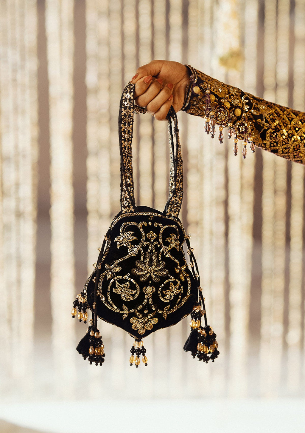 Aik Atelier - Potli - Black Velvet Vla25