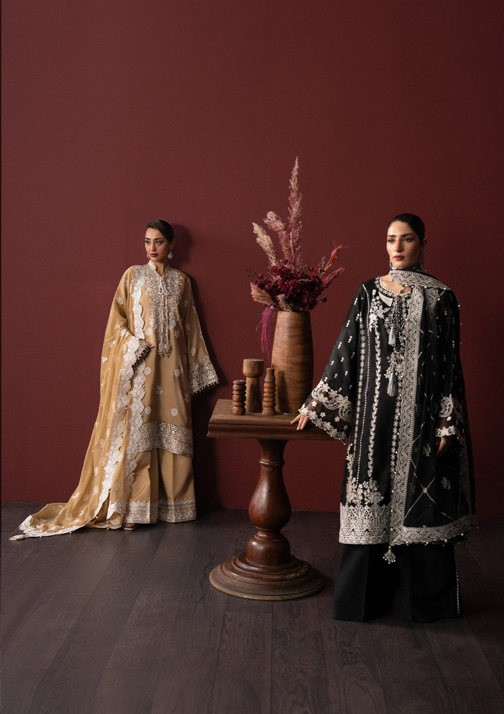 Aik Atelier - Lady Aik - Look A2502