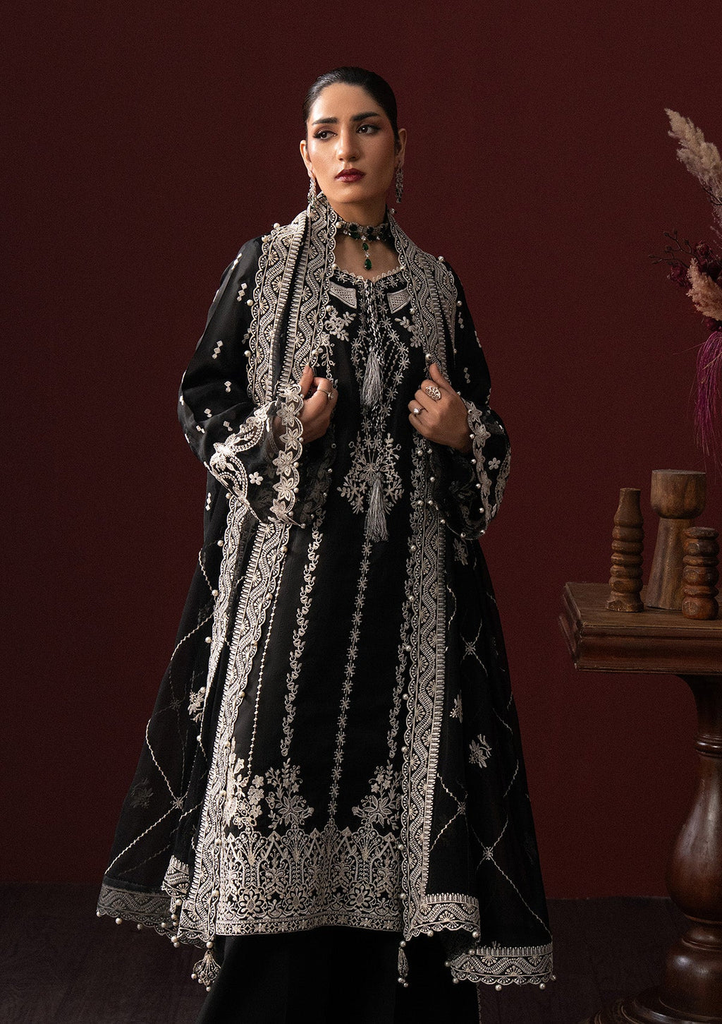 Aik Atelier - Lady Aik - Look A2502