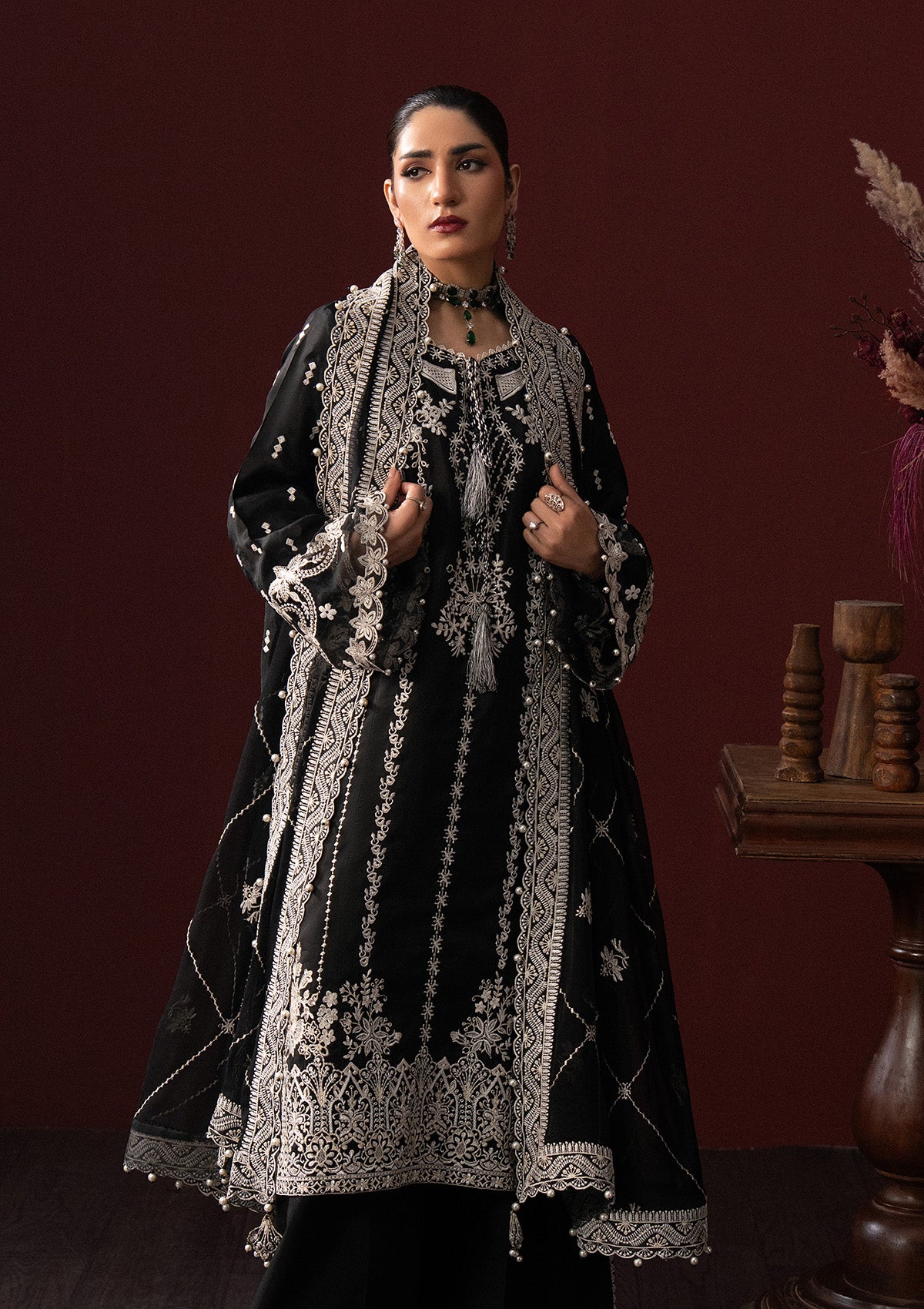 Aik Atelier - Lady Aik - Look A2502