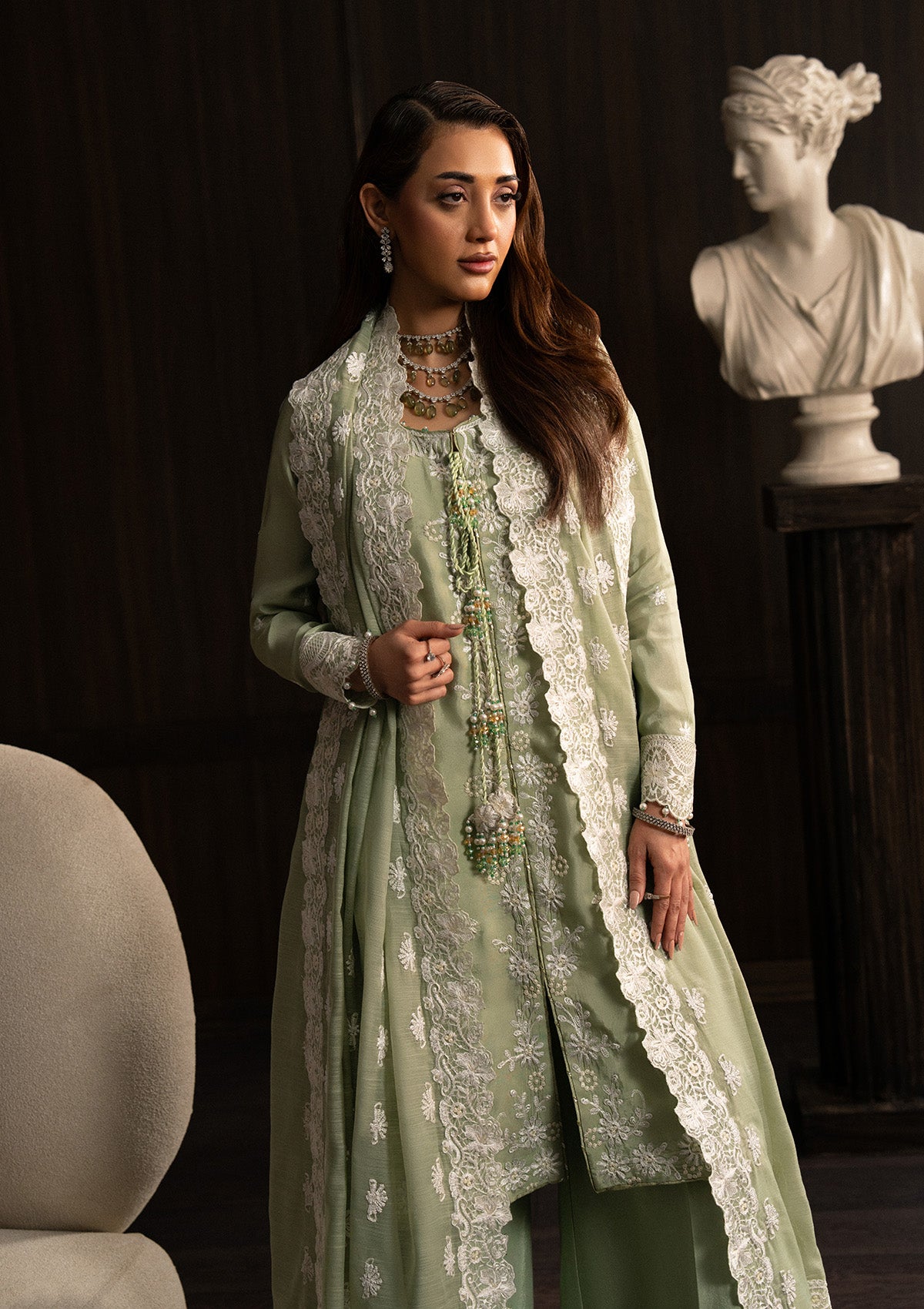 Aik Atelier - Lady Aik - Look A2503