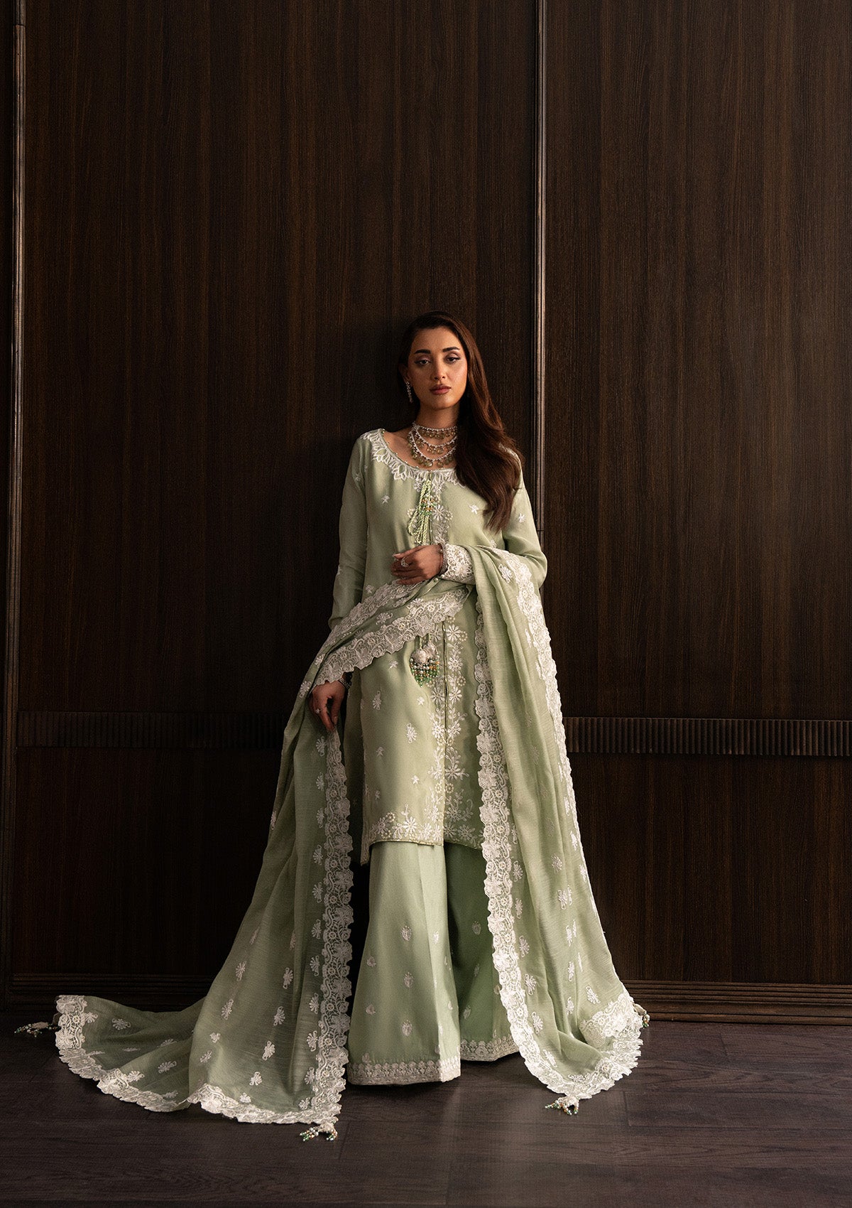Aik Atelier - Lady Aik - Look A2503