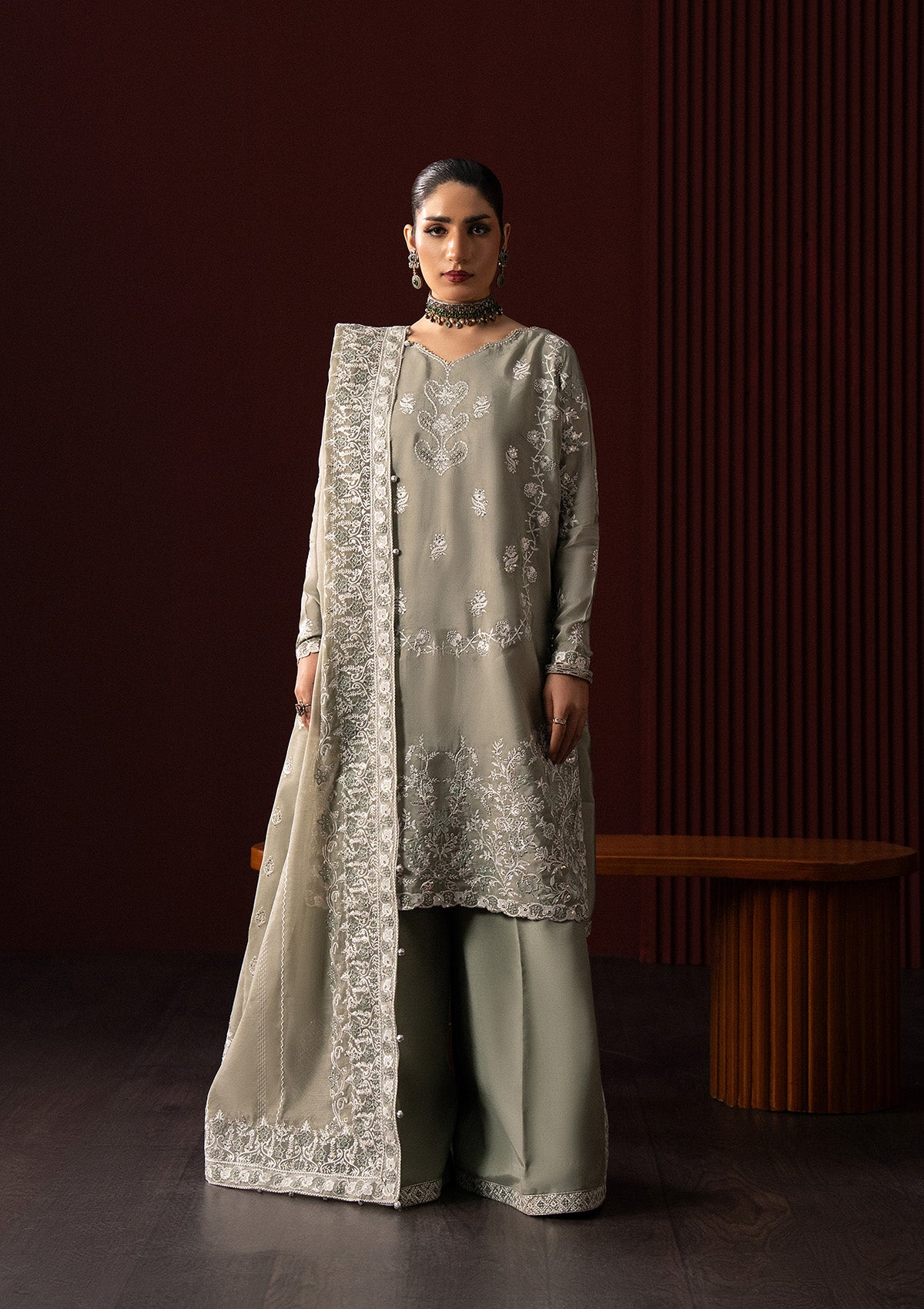 Aik Atelier - Lady Aik - Look A2506