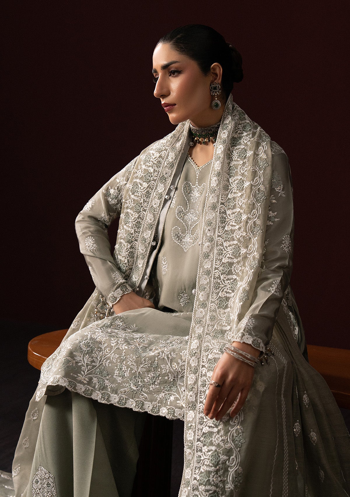 Aik Atelier - Lady Aik - Look A2506