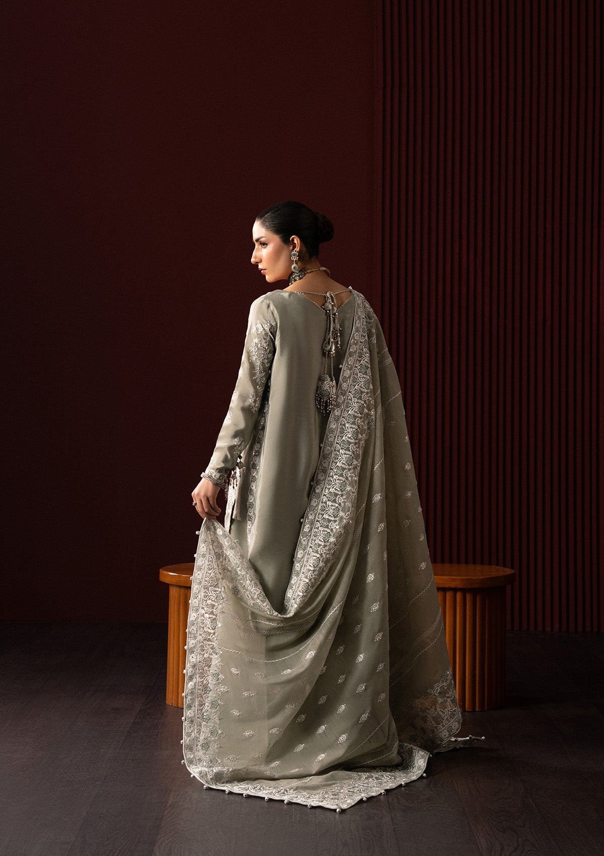 Aik Atelier - Lady Aik - Look A2506