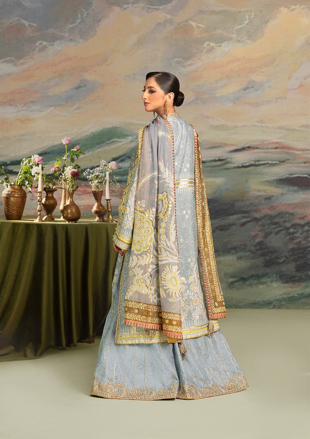 Aik Atelier - Lady Aik - Look A2604