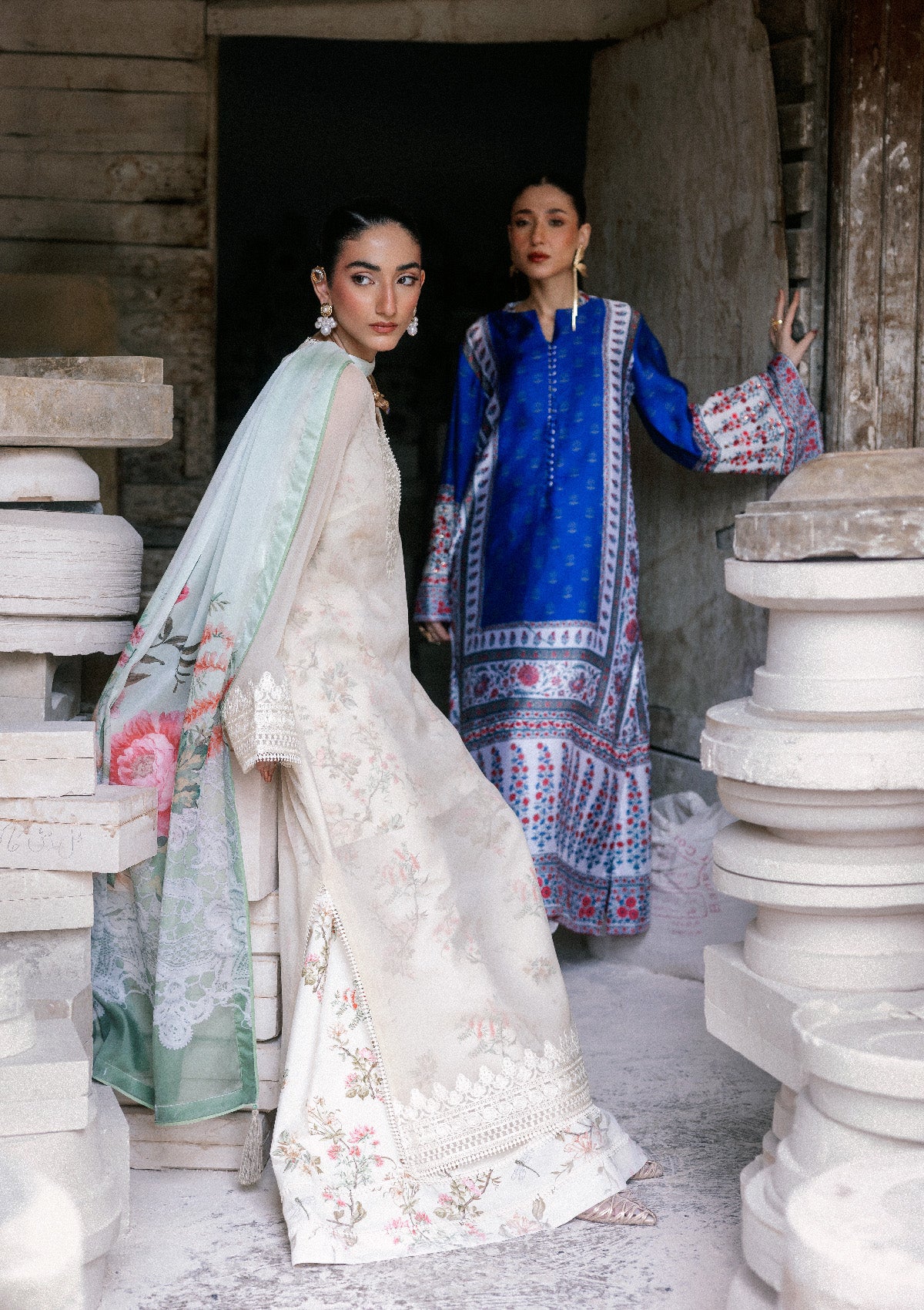 Aik Atelier - Lady Aik - Look B2601