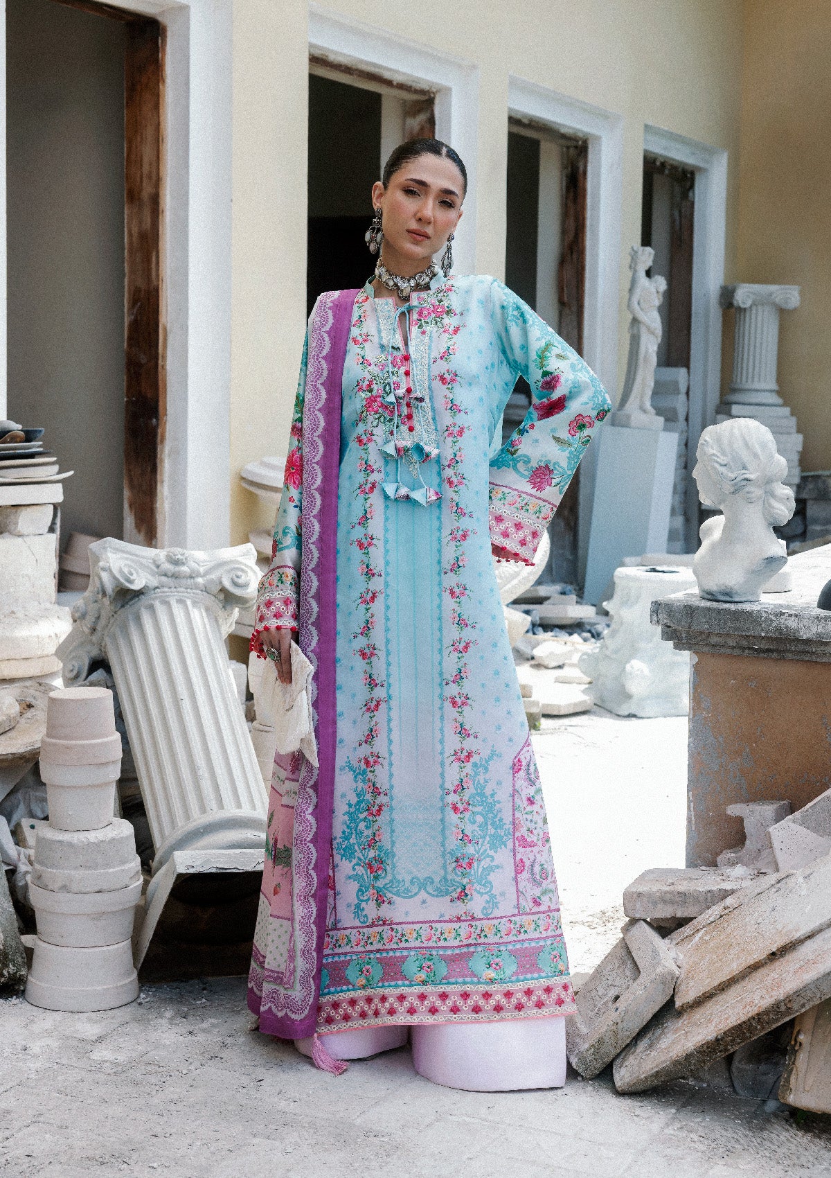 Aik Atelier - Lady Aik - Look B2603