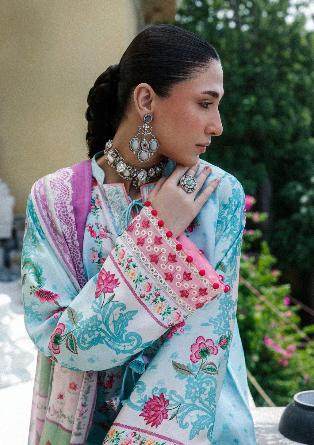 Aik Atelier - Lady Aik - Look B2603