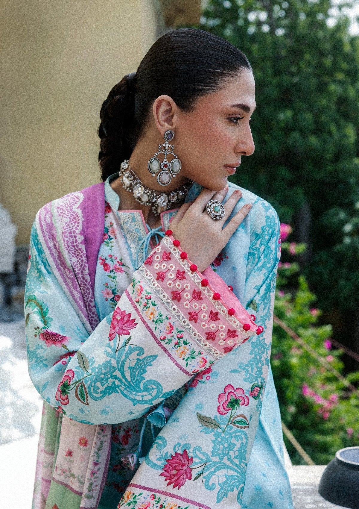Aik Atelier - Lady Aik - Look B2603