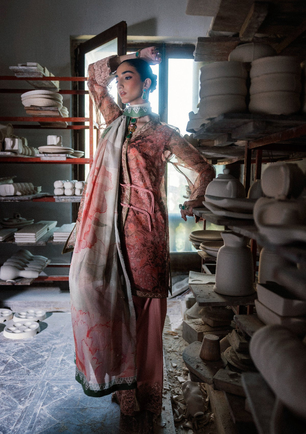 Aik Atelier - Lady Aik - Look B2609