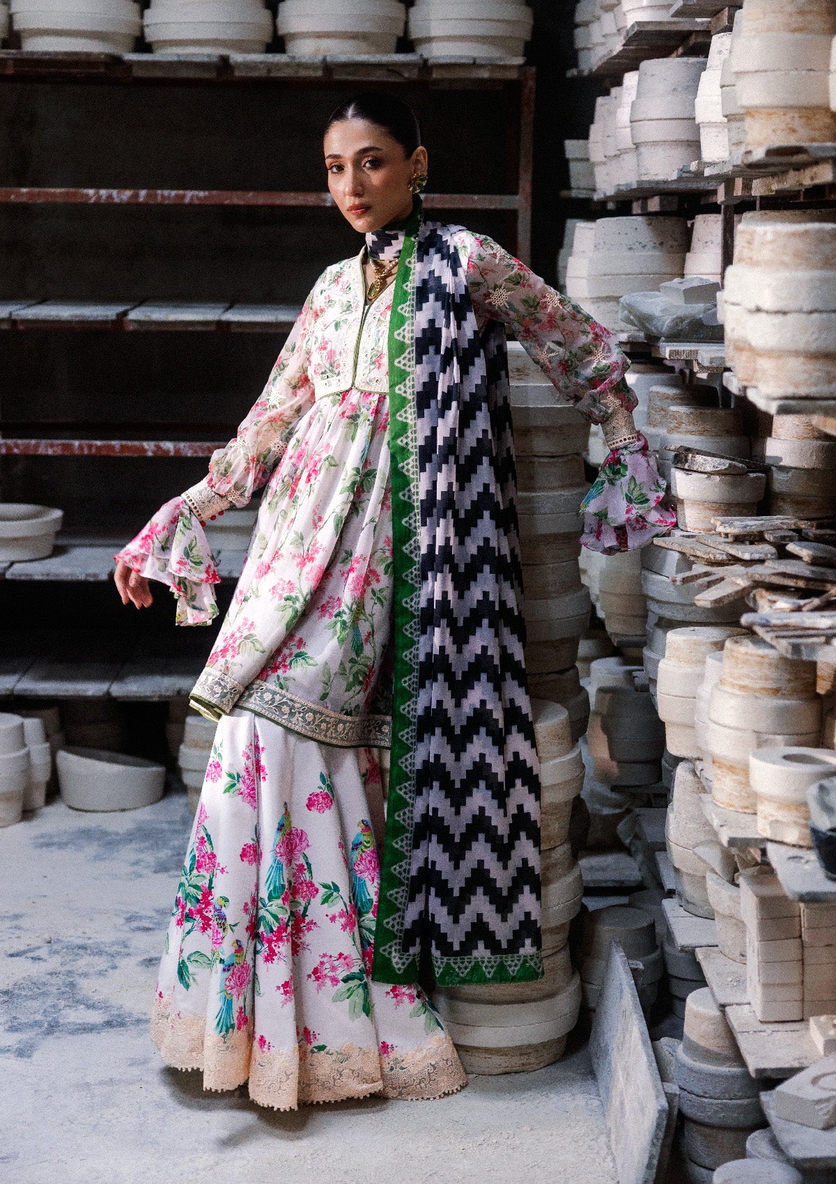 Aik Atelier - Lady Aik - Look B2610