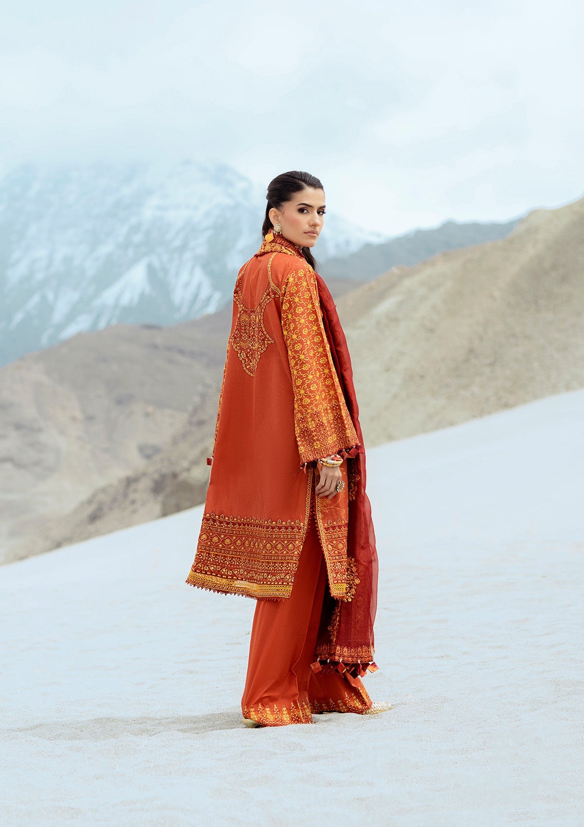 Aik Atelier - Lawn - Look A2507