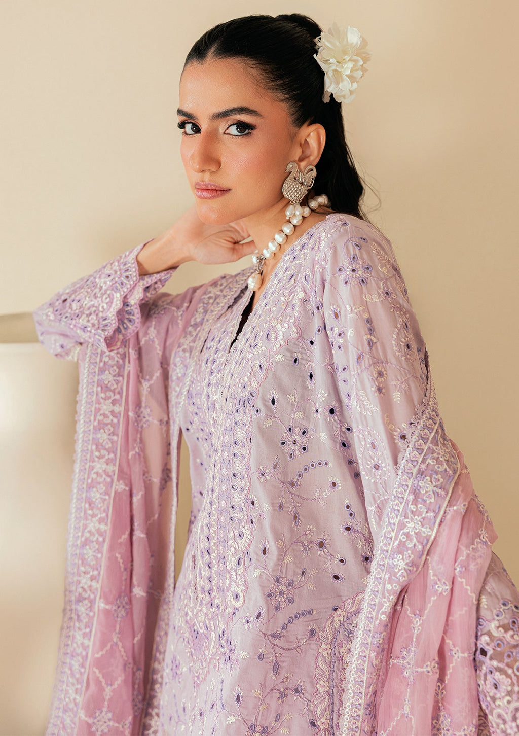 Aik Atelier - Lawn - Look B2601A