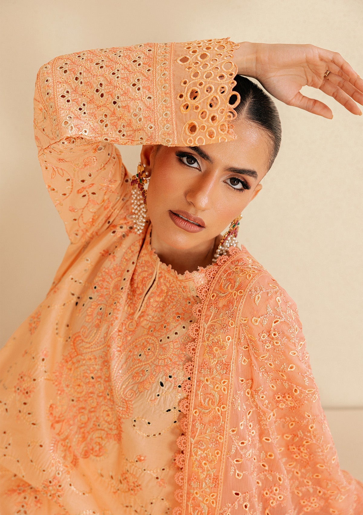 Aik Atelier - Lawn - Look B2602B
