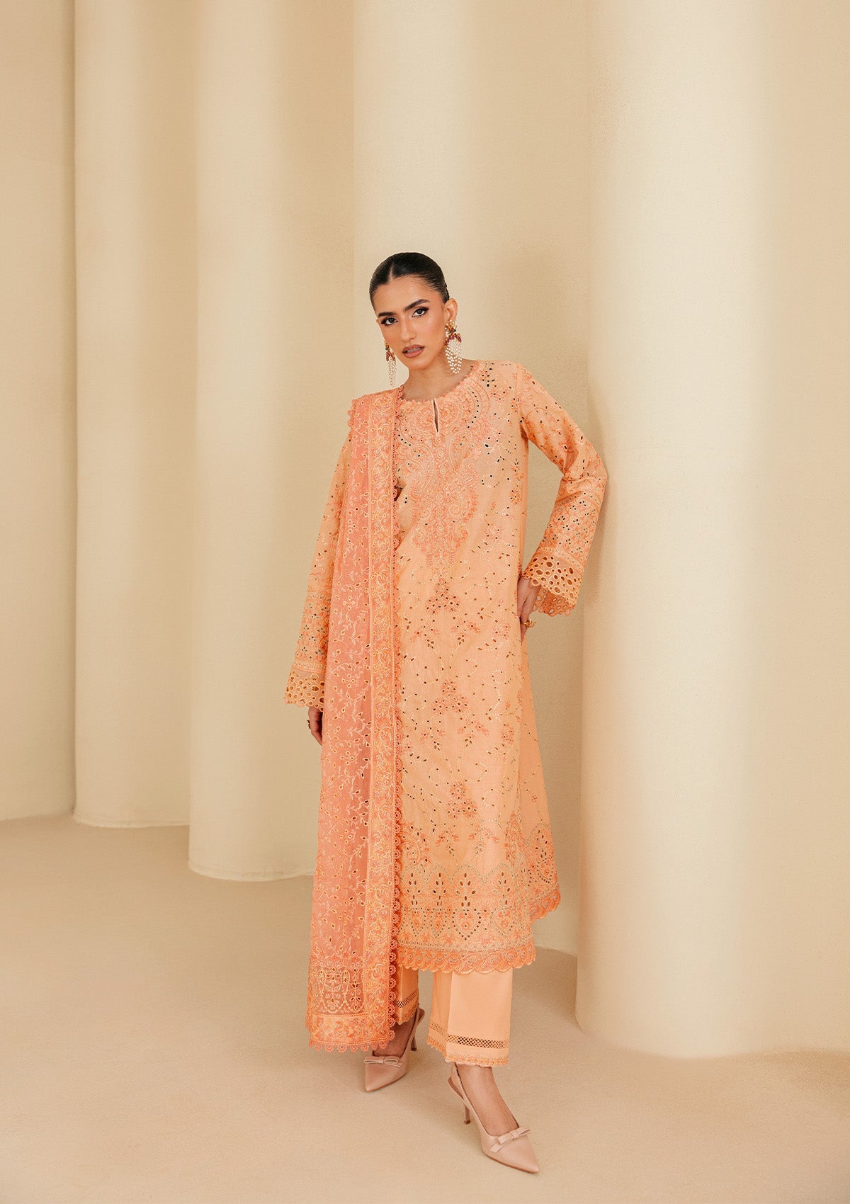 Aik Atelier - Lawn - Look B2602B
