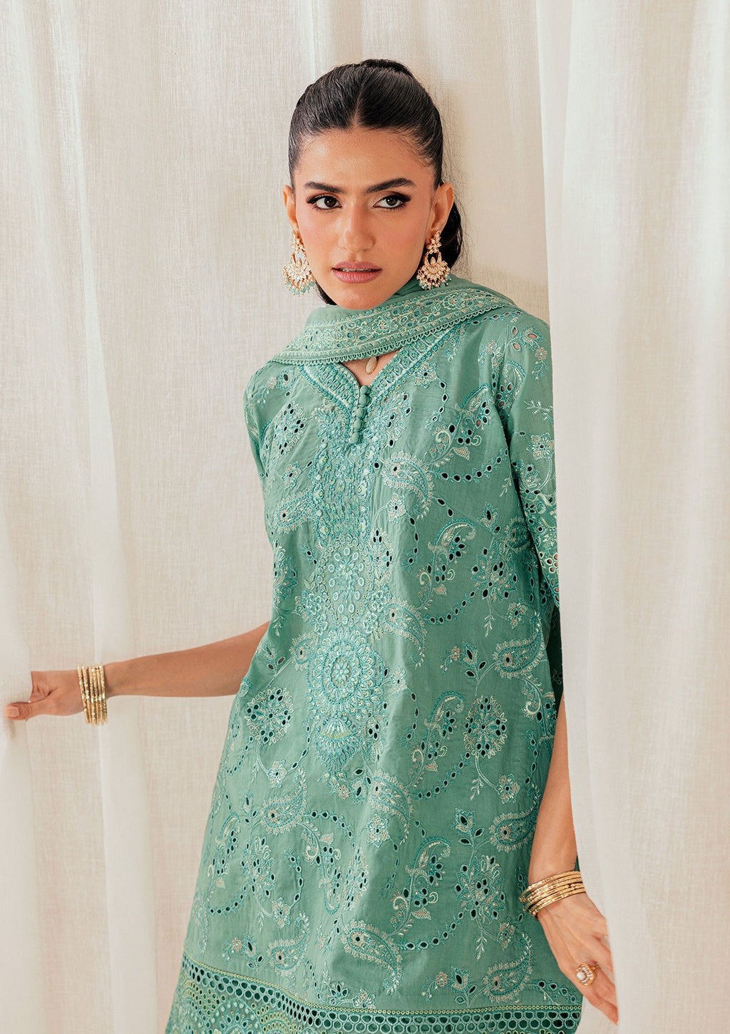 Aik Atelier - Lawn - Look B2603A