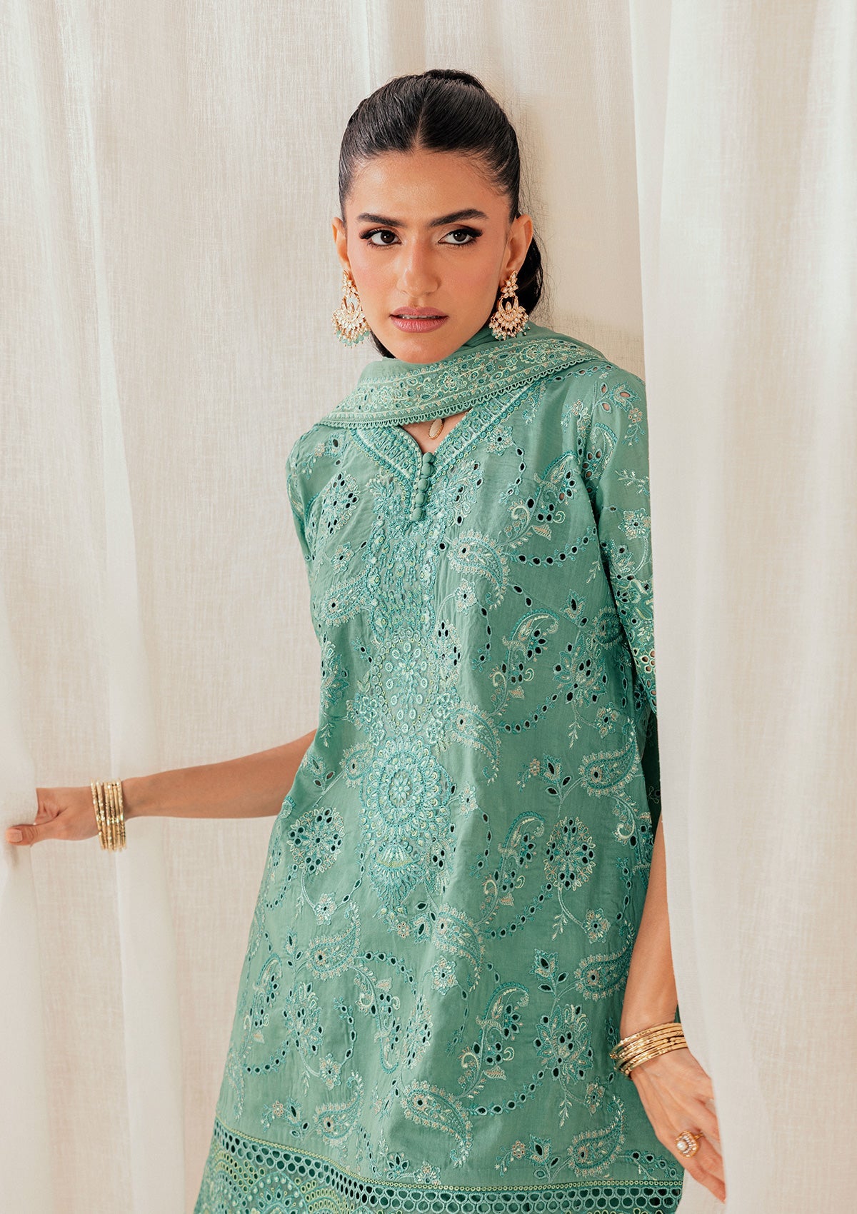 Aik Atelier - Lawn - Look B2603A