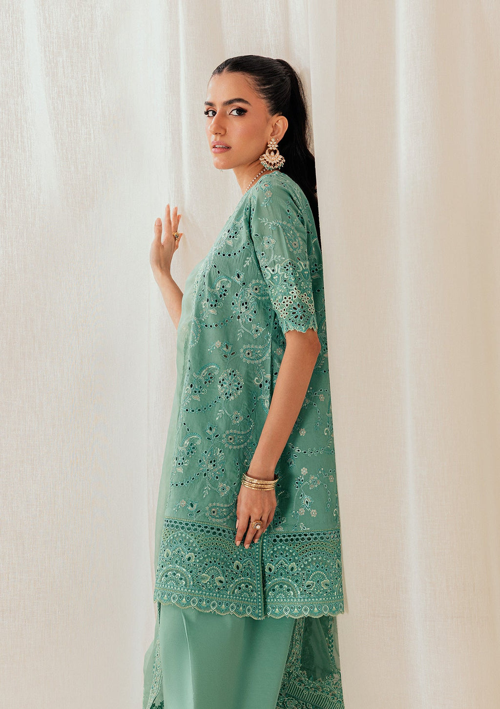 Aik Atelier - Lawn - Look B2603A