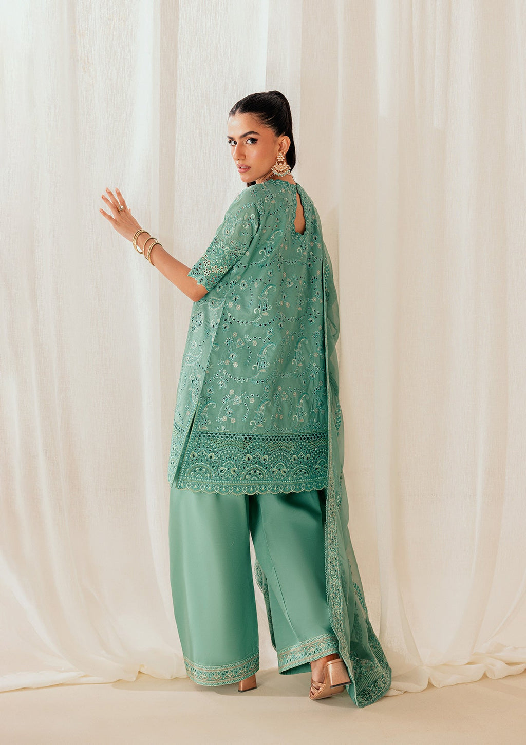 Aik Atelier - Lawn - Look B2603A