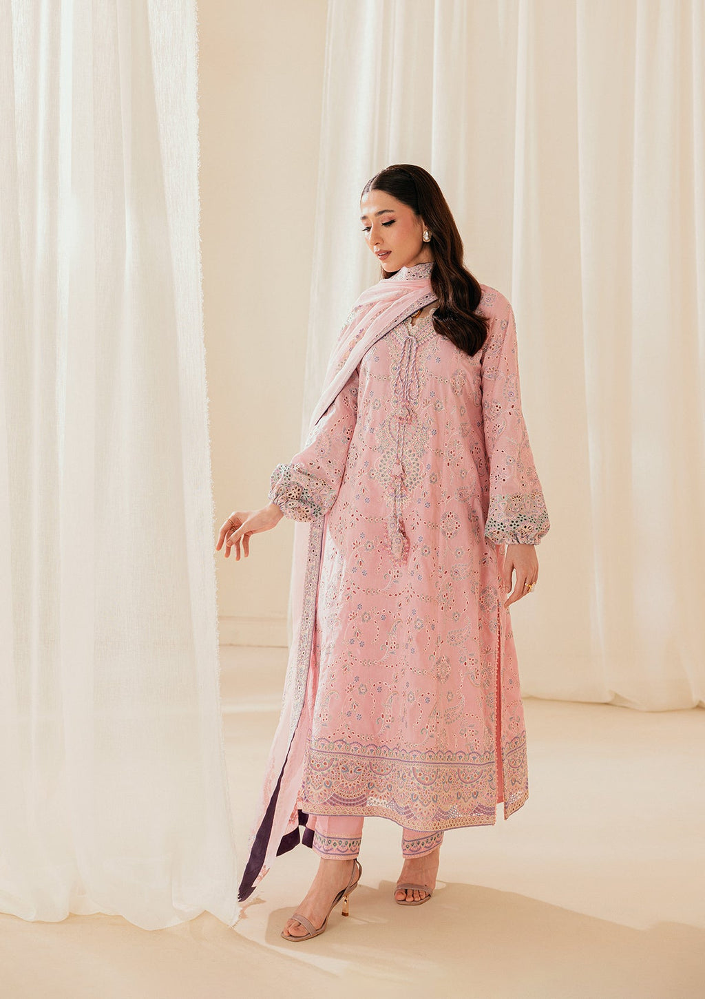 Aik Atelier - Lawn - Look B2603B