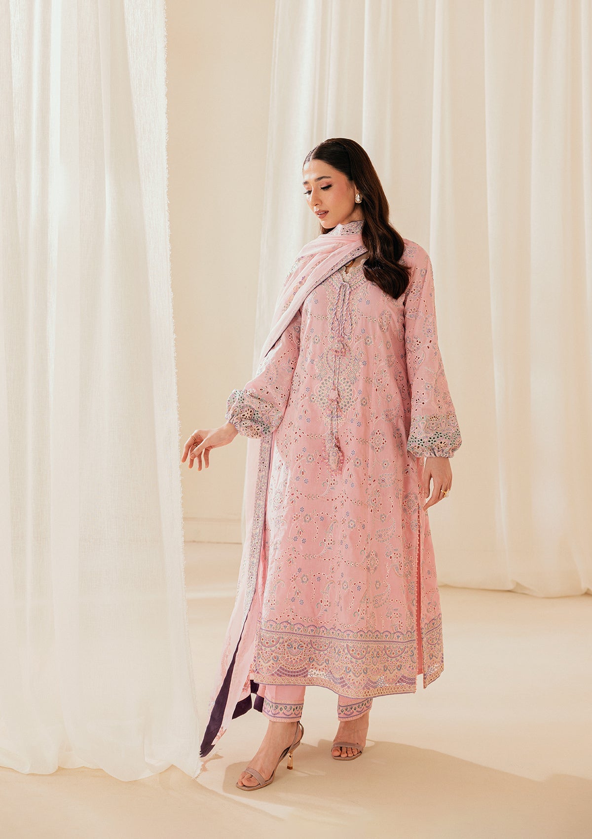 Aik Atelier - Lawn - Look B2603B