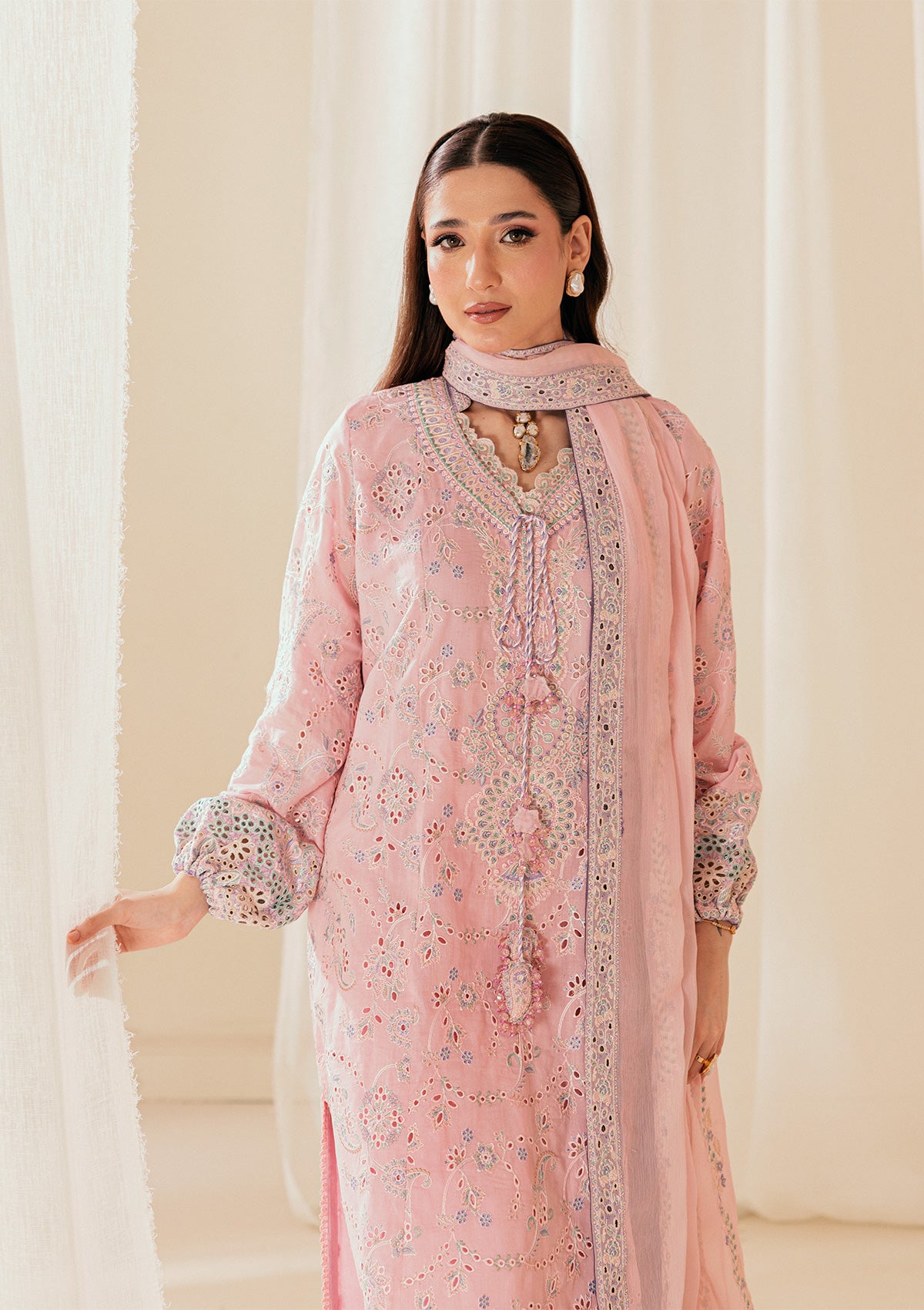 Aik Atelier - Lawn - Look B2603B
