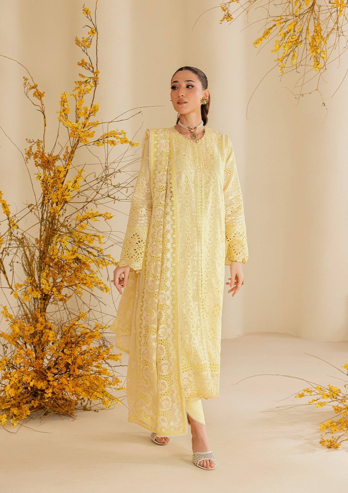 Aik Atelier - Lawn - Look B2604A
