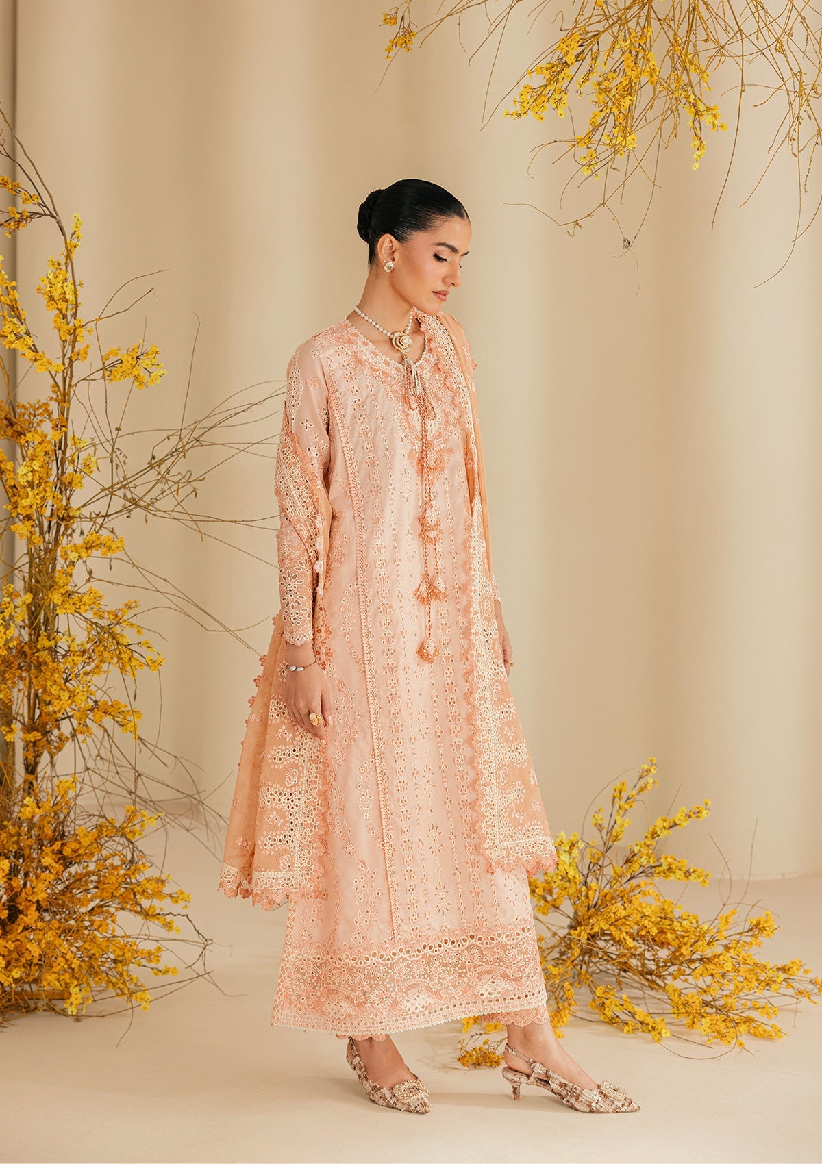 Aik Atelier - Lawn - Look B2604B