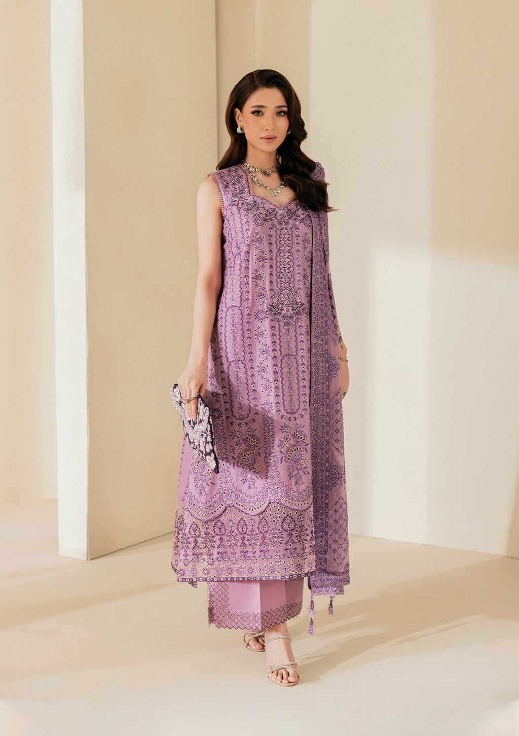 Aik Atelier - Lawn - Look B2605B