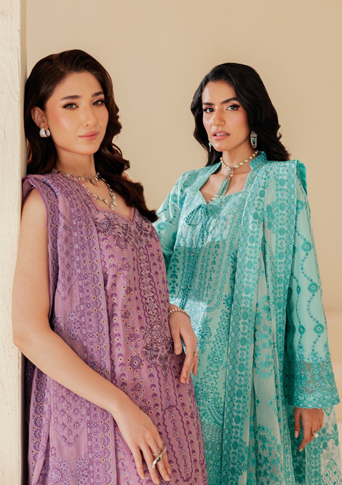 Aik Atelier - Lawn - Look B2605B