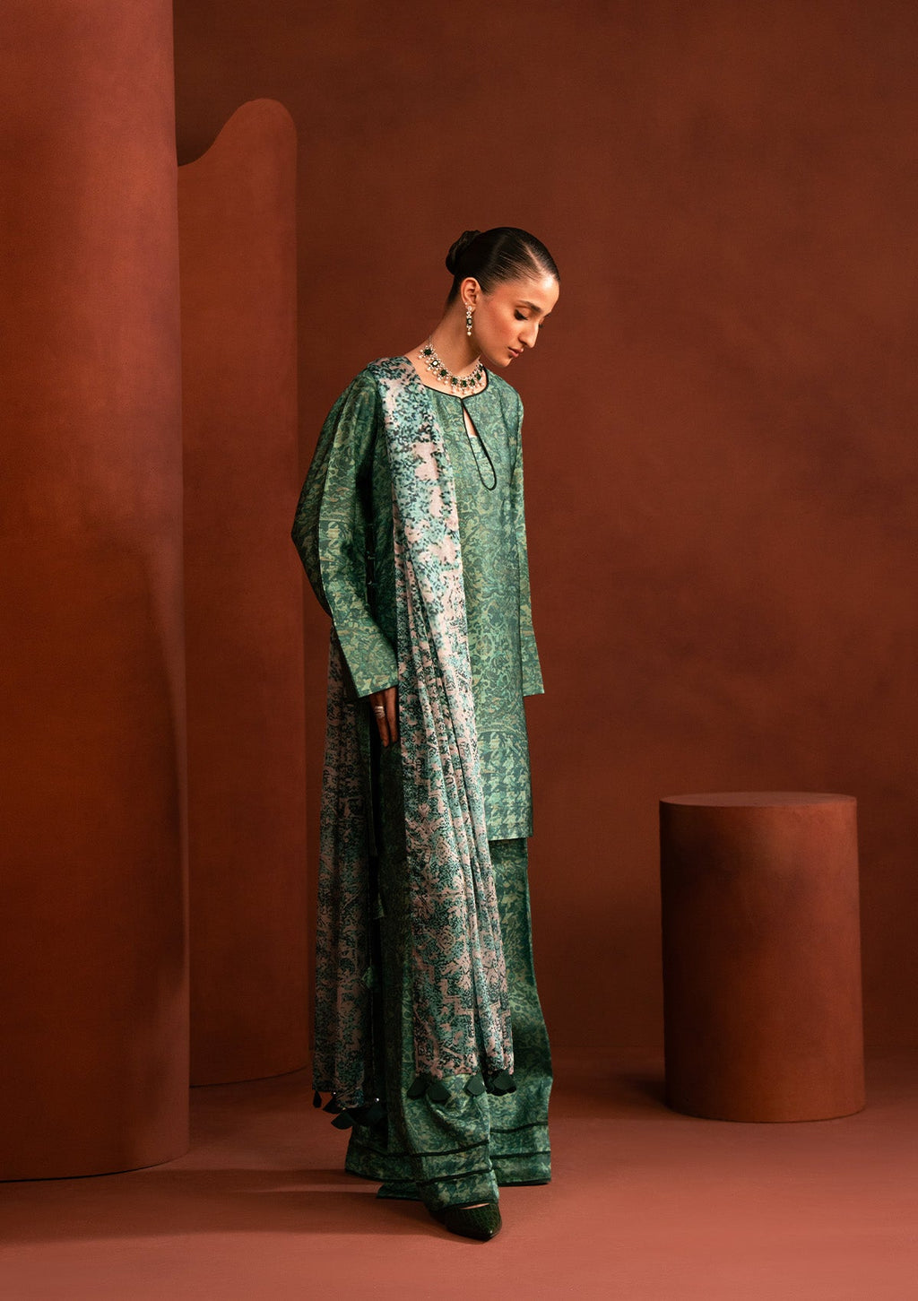 Aik Atelier - Miss Aik - Look B2502