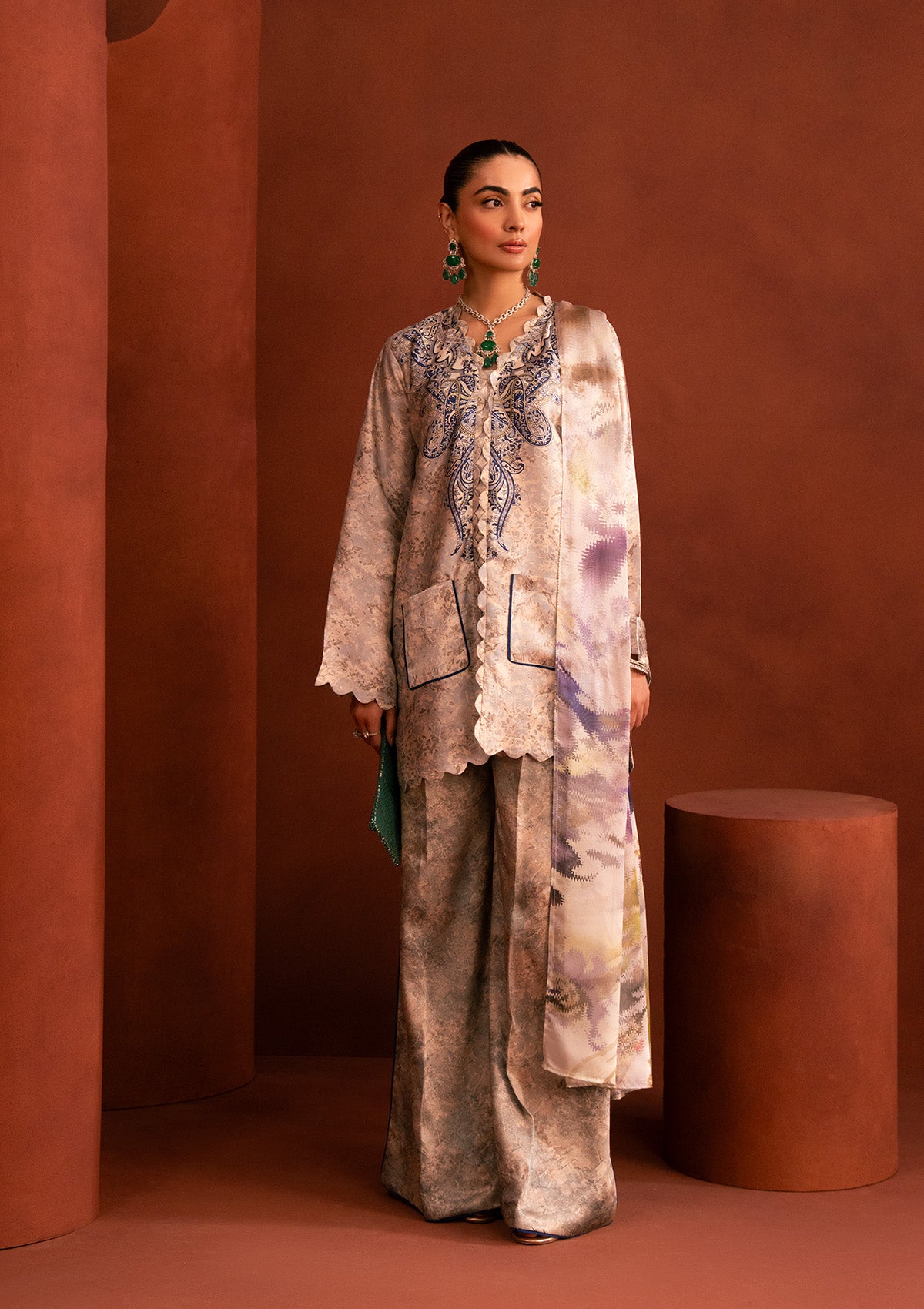 Aik Atelier - Miss Aik - Look B2504