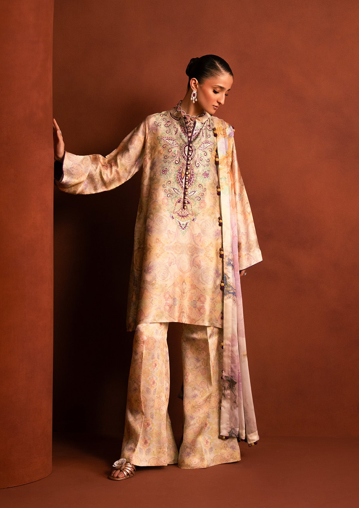 Aik Atelier - Miss Aik - Look B2508