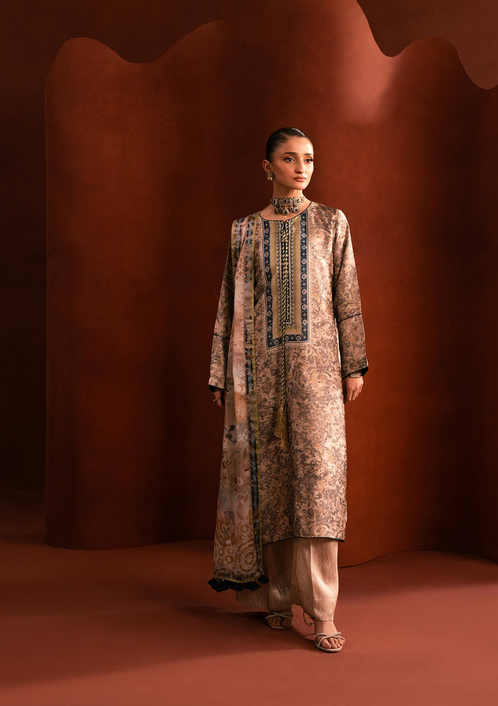 Aik Atelier - Miss Aik - Look B2509