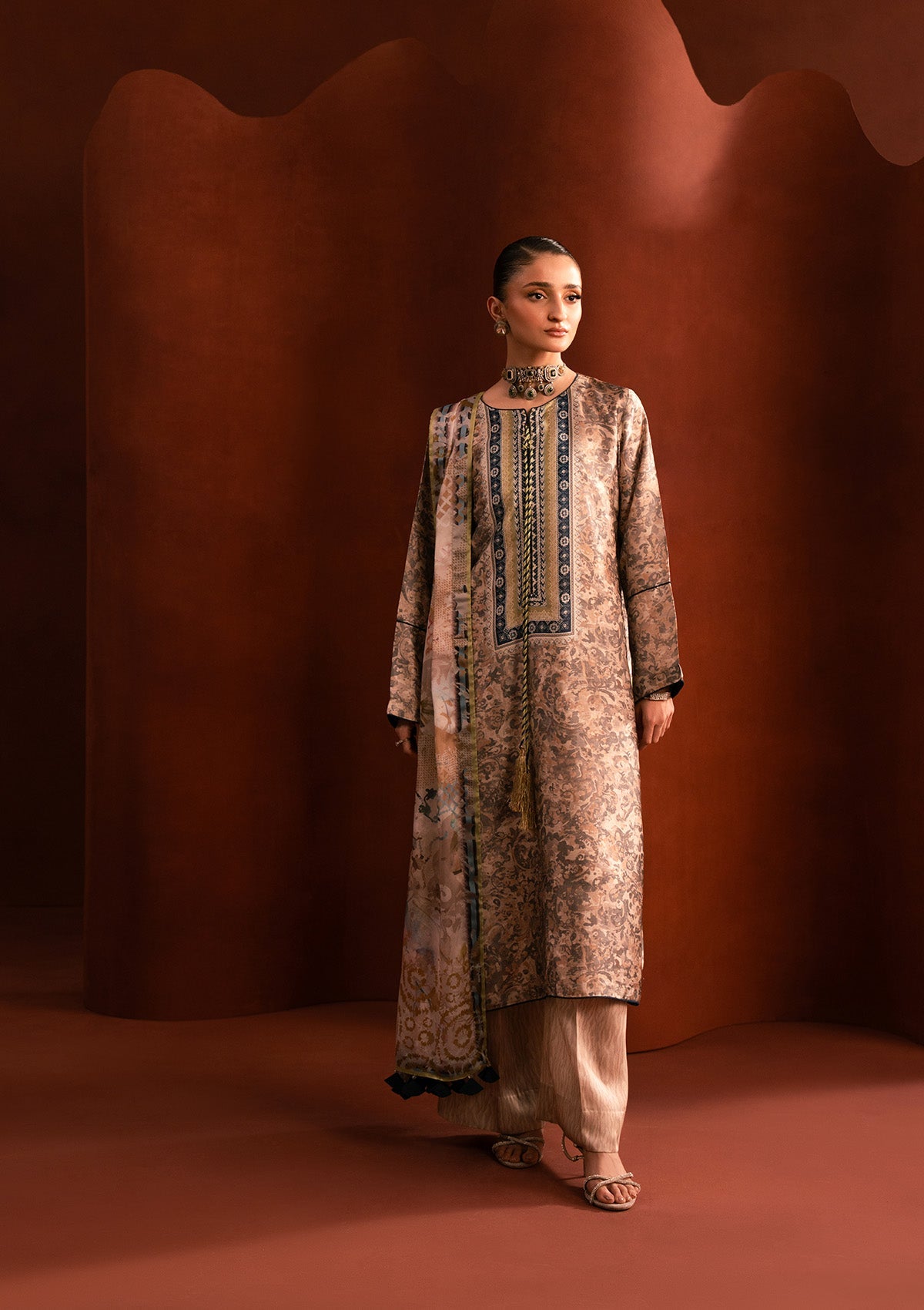 Aik Atelier - Miss Aik - Look B2509