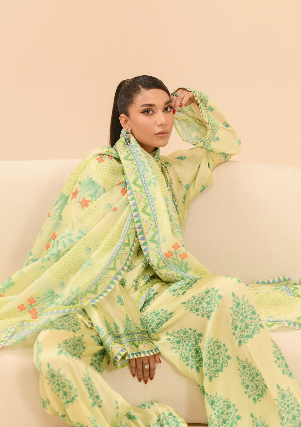 Aik Atelier - Miss Aik - Look A2403