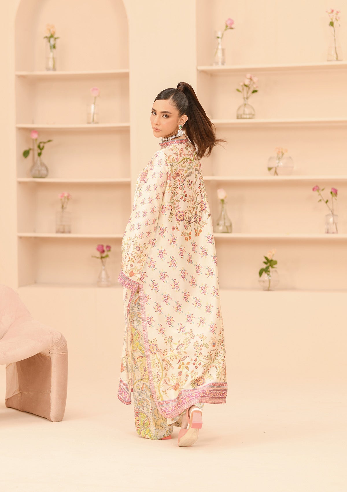 Aik Atelier - Miss Aik - Look A2404