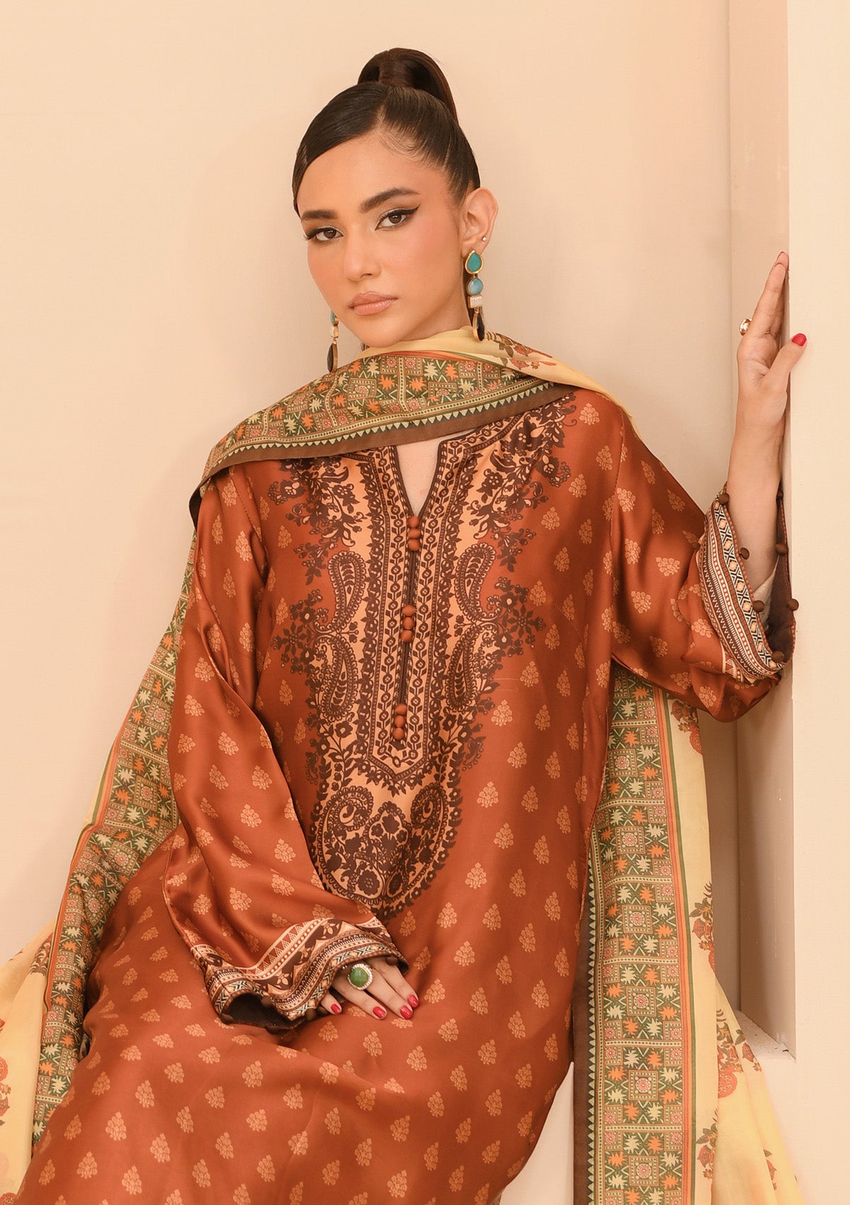 Aik Atelier - Miss Aik - Look A2406