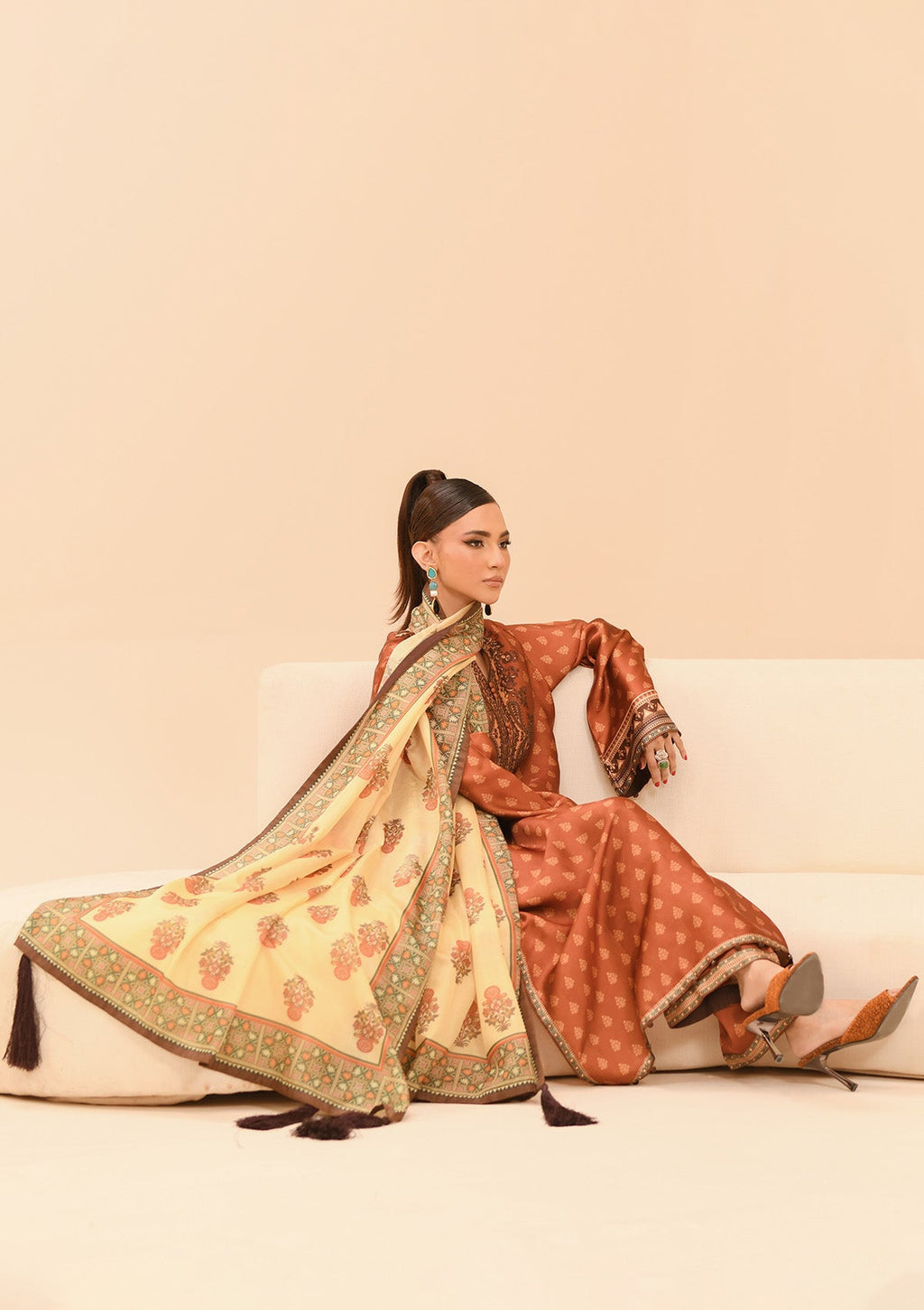 Aik Atelier - Miss Aik - Look A2406